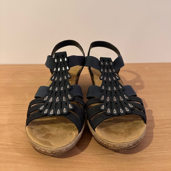 RIEKER wedge sandal - size 9 - Picture 2 of 5